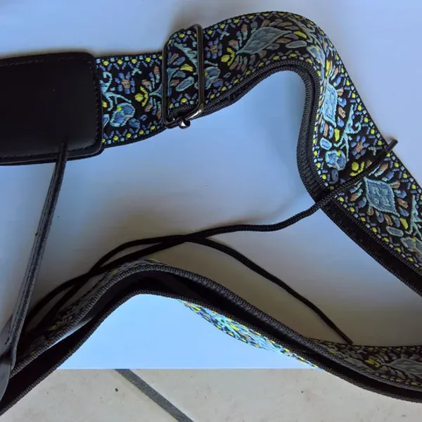 Fretweave embroidered strap on an instrument, photographed by Ana P., a verified buyer